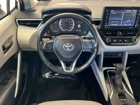 Certified 2022 Toyota Corolla Cross LE w/ Moonroof Package AWD/4WD image 14