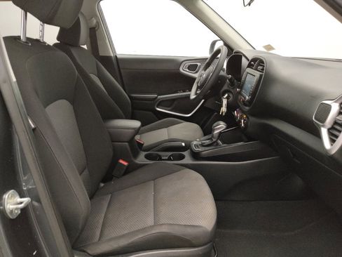Used 2021 Kia Soul LX image 21