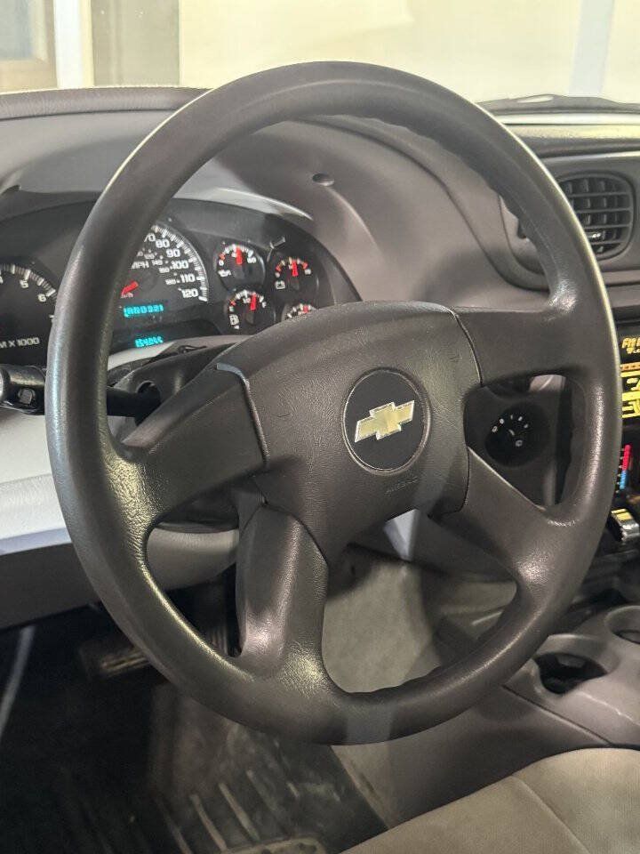 Used 2005 Chevrolet TrailBlazer LS AWD/4WD image 18