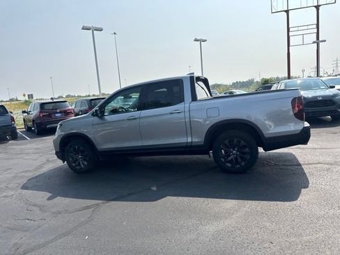 Used 2024 Honda Ridgeline Sport image 15