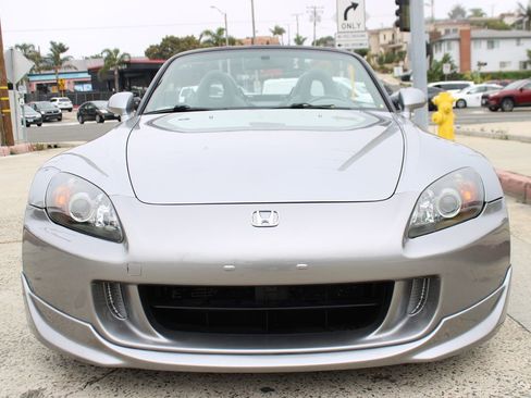 Used 2004 Honda S2000 image 16