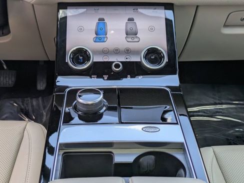 Used 2020 Land Rover Range Rover Velar S image 22
