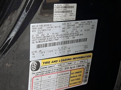 New 2025 Lincoln Navigator L Reserve image 22