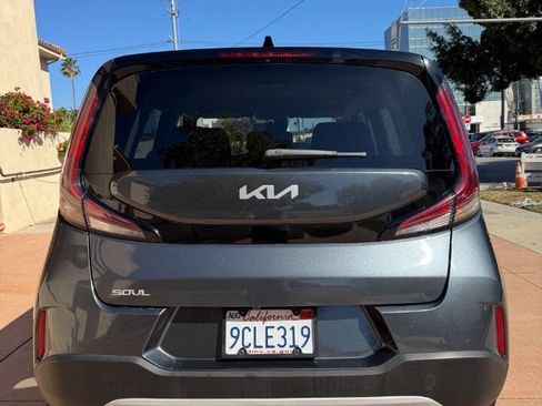 Used 2023 Kia Soul LX FWD image 6