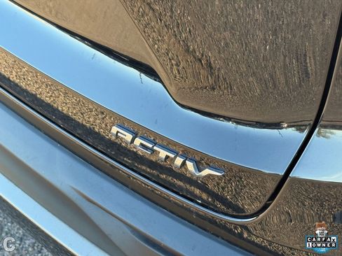 Used 2024 Chevrolet Trax ACTIV w/ Sunroof Package image 8