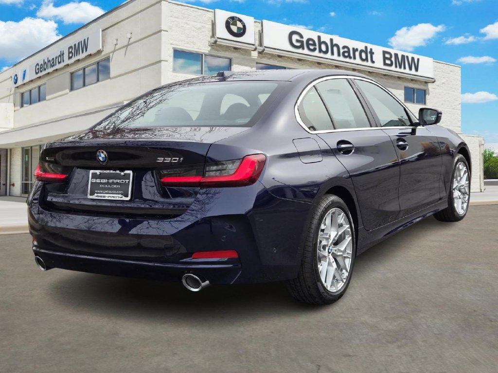 Certified 2026 BMW 330i xDrive Sedan w/ Convenience Package AWD/4WD image 5