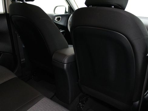 Used 2021 Kia Soul S image 19