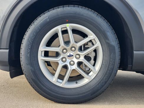 New 2026 Ford Explorer Active w/ Active Comfort Package RWD image 11