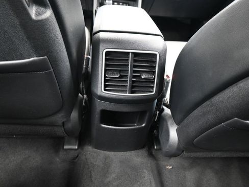 Used 2025 Kia Sportage EX image 40