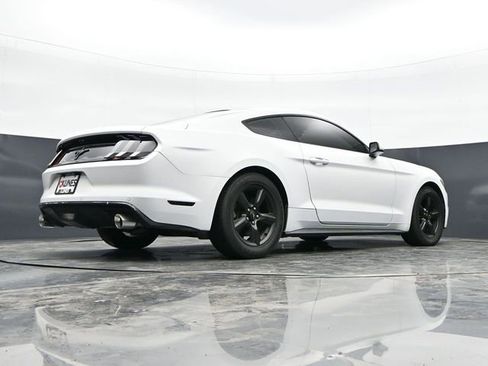 Used 2015 Ford Mustang Coupe image 38