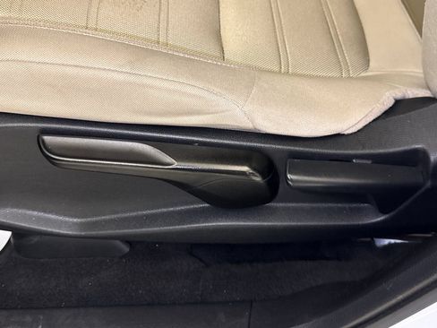 Used 2019 Honda CR-V LX image 20