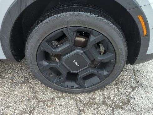 Certified 2024 Kia Sorento SX Prestige image 13