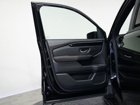 Used 2023 Honda Pilot Sport image 10