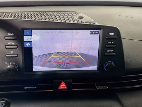 Certified 2025 Hyundai Elantra Sport FWD image 14