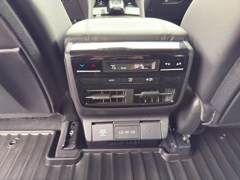 Certified 2025 Acura MDX SH-AWD image 26