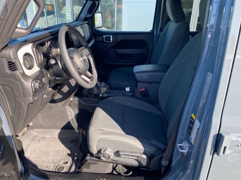 Used 2025 Jeep Wrangler Unlimited Sport S 4xe AWD/4WD image 43