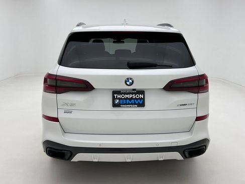 Used 2022 BMW X5 xDrive40i w/ M Sport Package image 8