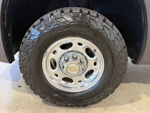 Used 2003 Chevrolet Avalanche 2500 AWD/4WD image 13