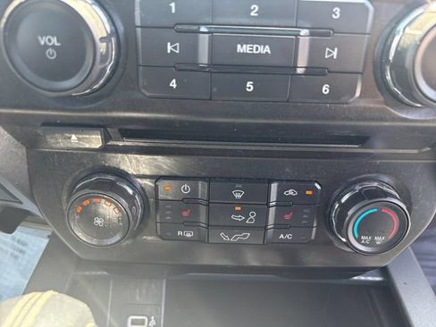 Used 2018 Ford F150 XLT w/ Equipment Group 302A Luxury AWD/4WD image 4