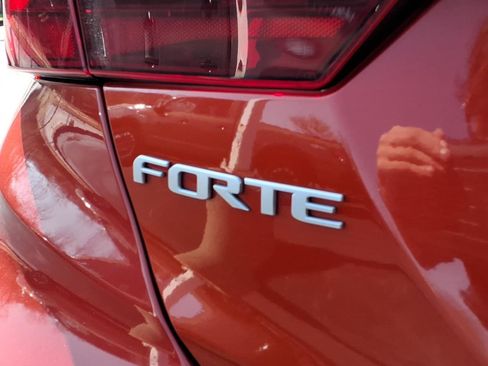 Used 2023 Kia Forte LXS FWD image 23