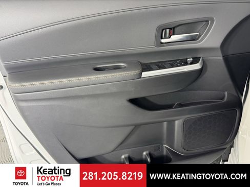 New 2026 Toyota Sienna XLE Woodland Edition AWD/4WD image 13