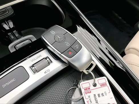 Used 2026 Mercedes-Benz GLA 250 image 12