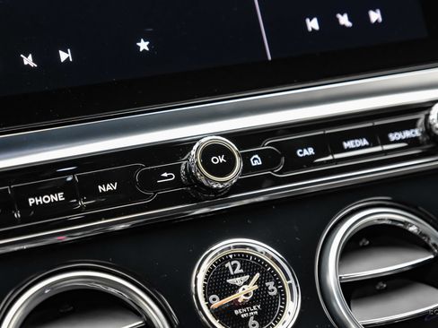 Used 2022 Bentley Continental GT AWD/4WD image 64