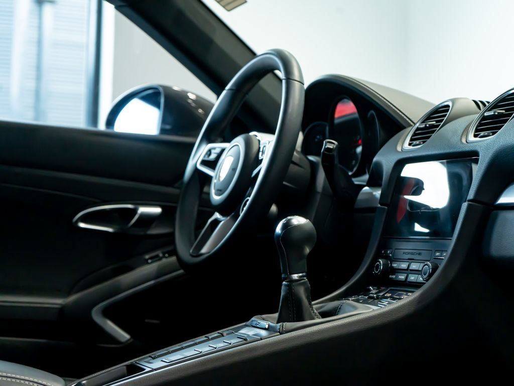 Certified 2025 Porsche 718 Cayman RWD image 24