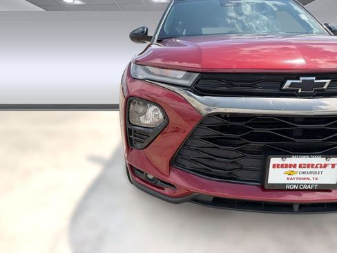 Used 2023 Chevrolet TrailBlazer RS w/ Sun and Liftgate Package FWD image 22