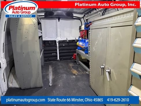 Used 2017 Chevrolet Express 3500 Extended RWD image 36