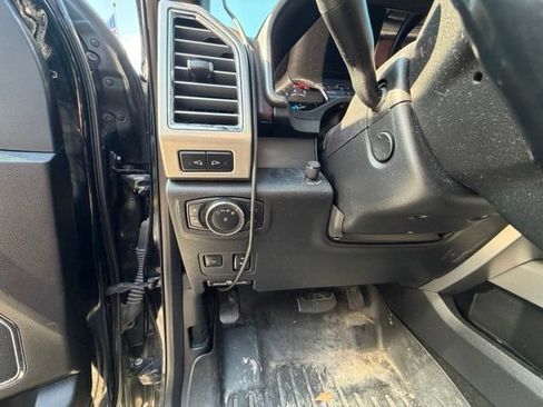 Used 2017 Ford F250 Platinum w/ Platinum Ultimate Package AWD/4WD image 13