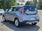 Certified 2023 Kia Soul LX w/ LX Technology Package image 5