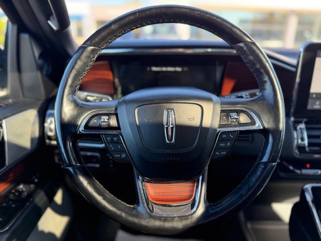 Used 2021 Lincoln Navigator L Reserve AWD/4WD image 27