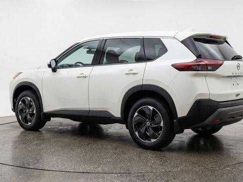 Used 2025 Nissan Rogue SV AWD/4WD image 6