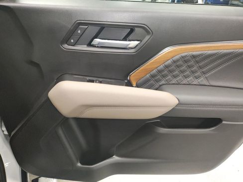 New 2026 GMC Canyon Denali AWD/4WD image 10