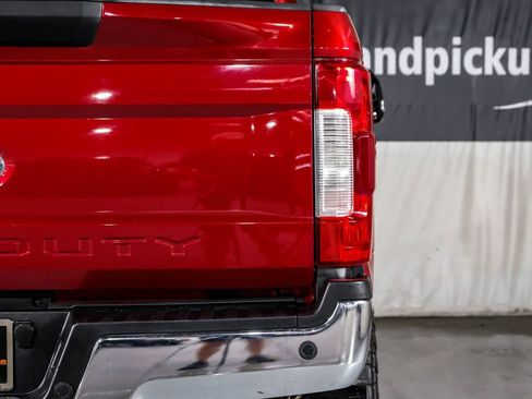 Used 2019 Ford F250 XLT w/ XLT Premium Package AWD/4WD image 42