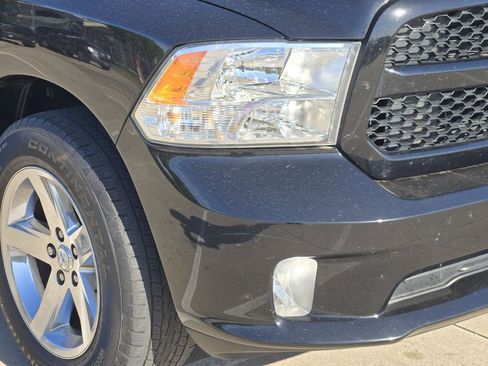 Used 2021 RAM 1500 Express w/ Express Value Package RWD image 9