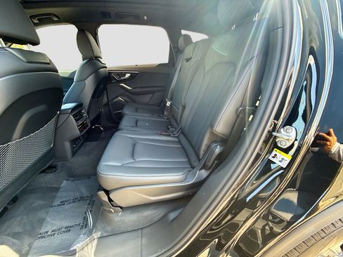 Certified 2025 Audi Q7 3.0T Prestige w/ Prestige Package image 21