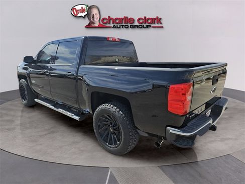 Used 2018 Chevrolet Silverado 1500 LT w/ Texas Edition image 4