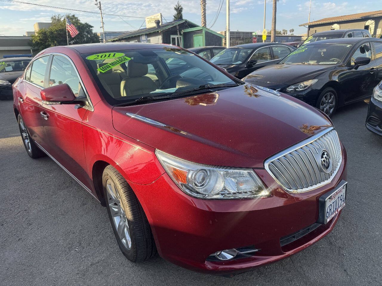 Used 2011 Buick LaCrosse CXL w/ Driver Confidence Package FWD image 1