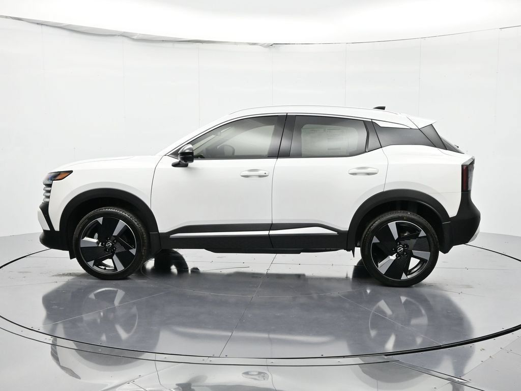 New 2026 Nissan Kicks SR FWD image 8