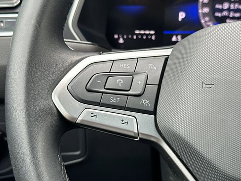 Used 2024 Volkswagen Tiguan Wolfsburg Edition AWD/4WD image 26