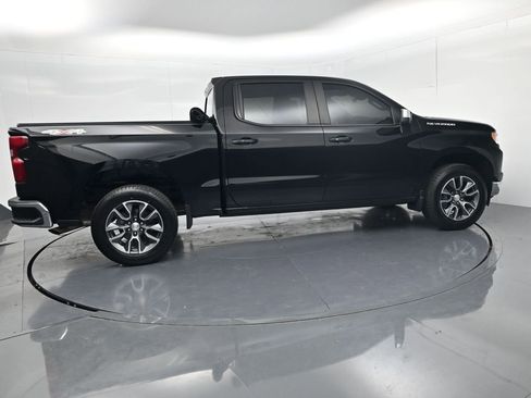 Used 2022 Chevrolet Silverado 1500 LT AWD/4WD image 8