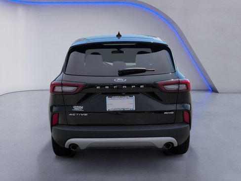 Used 2025 Ford Escape Active AWD/4WD image 8