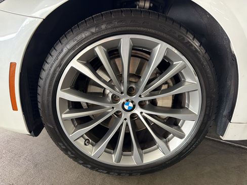 Certified 2023 BMW 530i w/ Premium Package RWD image 11