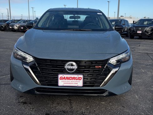 New 2025 Nissan Sentra SR image 3