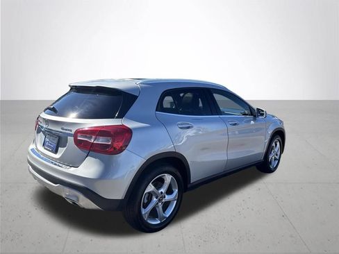 Used 2018 Mercedes-Benz GLA 250 4MATIC image 6