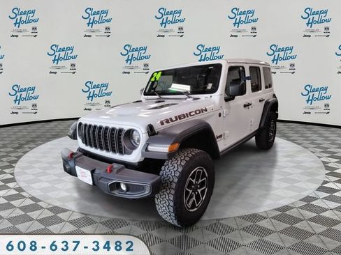 Used 2024 Jeep Wrangler Unlimited Rubicon w/ Convenience Group AWD/4WD image 1