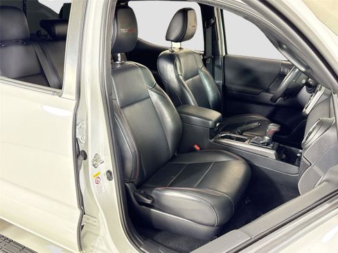 Used 2019 Toyota Tacoma TRD Pro image 29