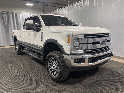 Used 2019 Ford F250 Lariat w/ Lariat Ultimate Package image 2